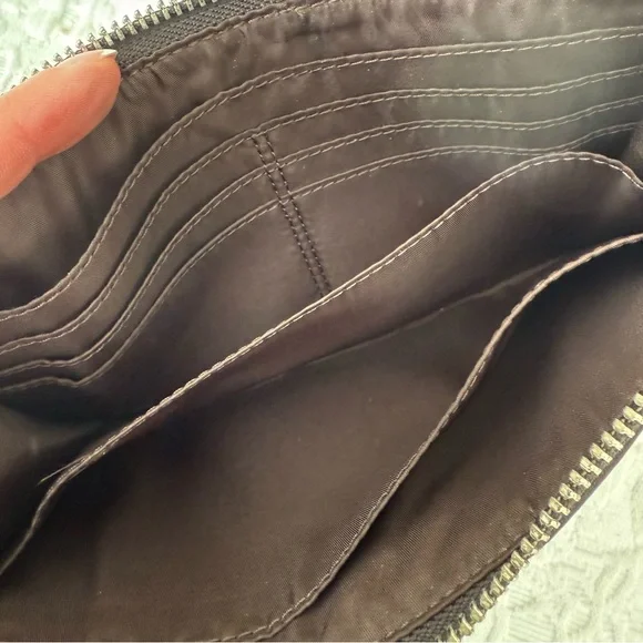 NWOT Coach Brown and Tan Signature Wristlet Clutch - Picture 4 of 6